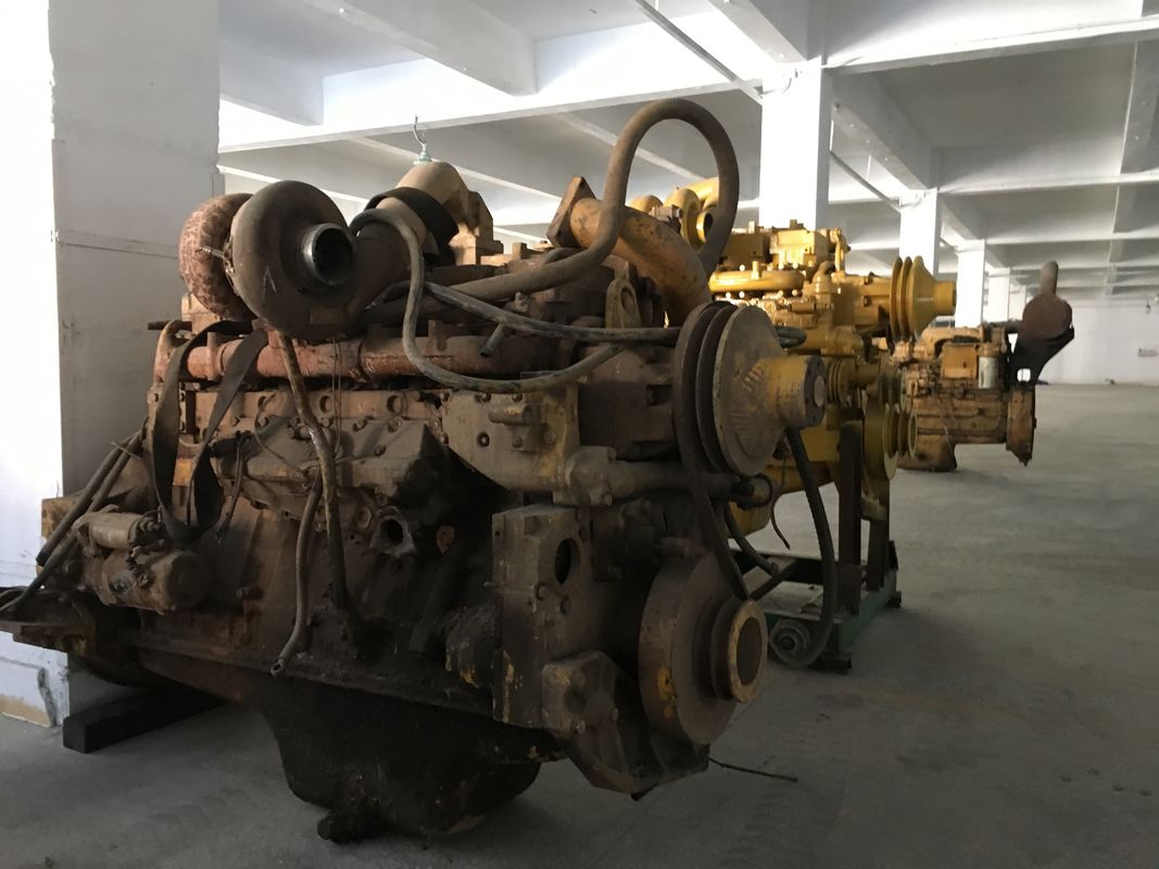 MAOQUN Excavator는 C.A.T, 코마쓰, 이수즈 등 중고 재생산 엔진을 수입했습니다.